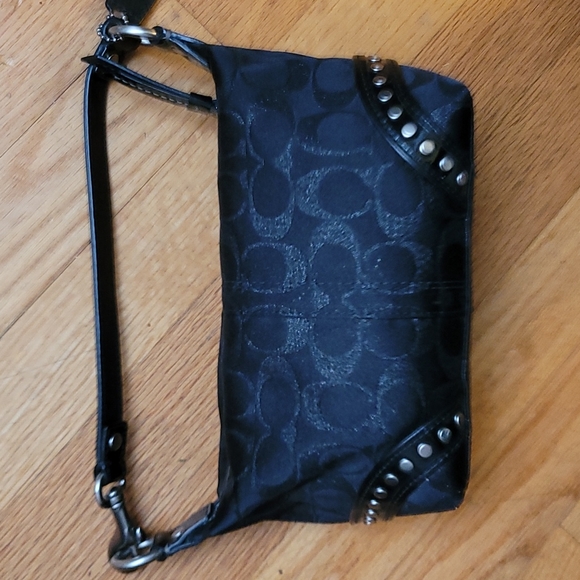 Small black "Coach" handbag - Picture 2 of 5